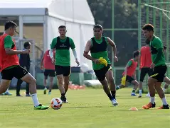 开运体育官方网站-包含北京国安训练开放日，清晨刷新队史纪录引欢呼，亚冠在即，训练强度明显提升的词条